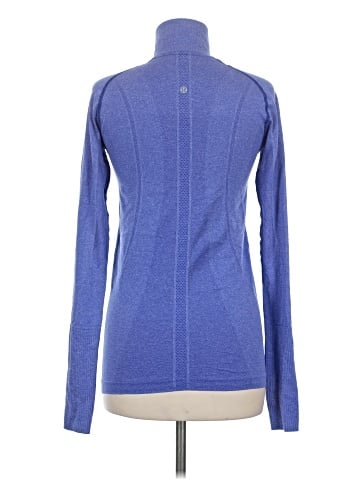Lululemon Athletica Long Sleeve T-Shirt (view 2)