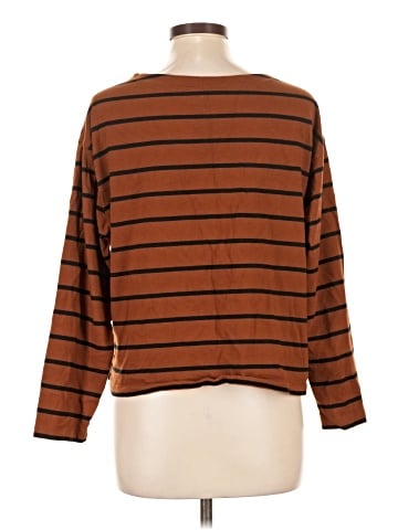 Old Navy Long Sleeve T-Shirt (view 2)