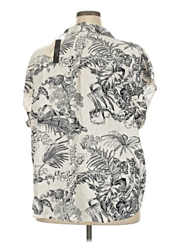 T Tahari Short Sleeve Blouse (view 2)