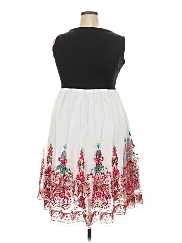 Sucrefas Cocktail Dress (view 2)