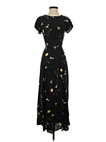 Urban Outfitters Casual Dress (view 1)