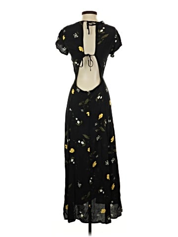 Urban Outfitters Casual Dress (view 2)