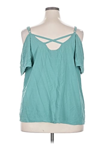 Torrid Short Sleeve T-Shirt (view 2)