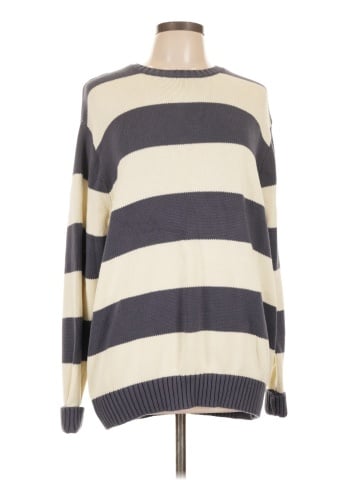 Brandy Melville Pullover Sweater (view 1)