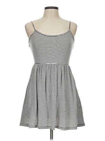 Forever 21 Casual Dress (view 1)