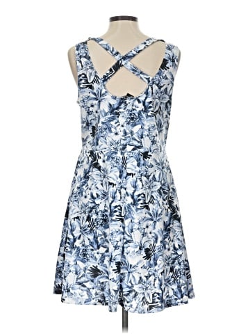 H&M Casual Dress (view 2)