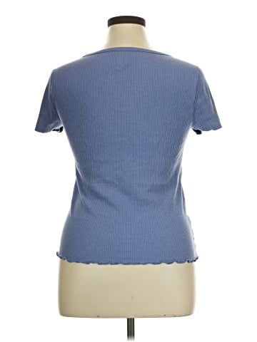 Gap Short Sleeve T-Shirt (view 2)