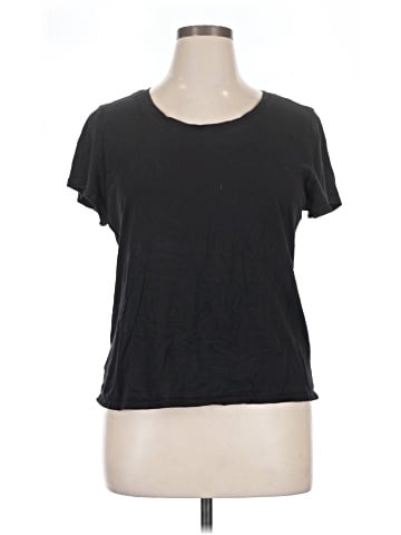 Quince Short Sleeve T-Shirt (view 1)