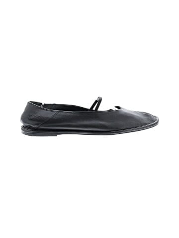 Zara Flats (view 1)
