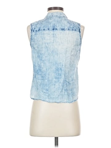 Bella Dahl Sleeveless Button-Down Shirt (view 2)