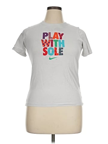 Nike Short Sleeve T-Shirt (view 1)