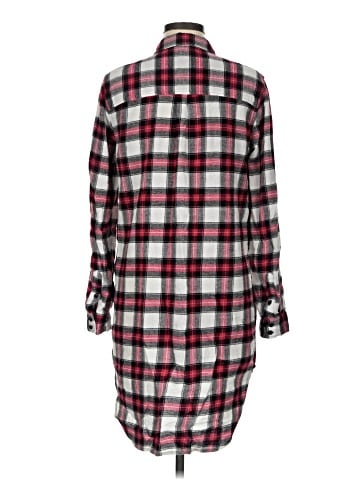 Forever 21 Long Sleeve Button-Down Shirt (view 2)
