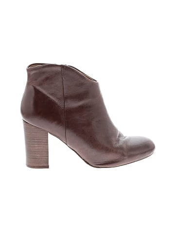 LUCCA LANE Ankle Boots (view 1)