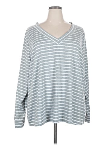 BLOOMCHIC Long Sleeve T-Shirt (view 1)