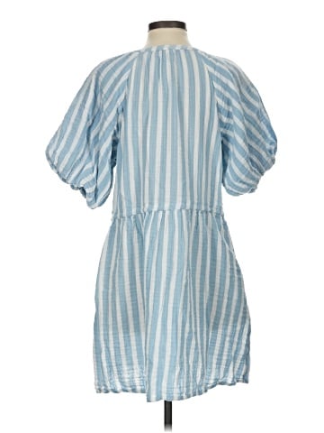 Old Navy Casual Dress (view 2)