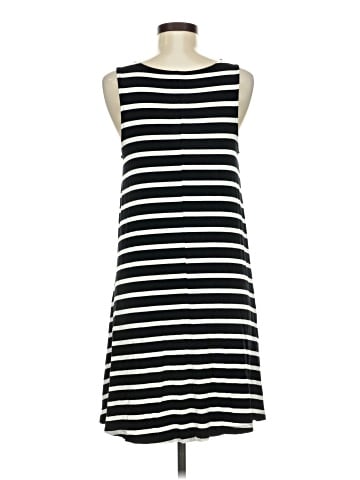 Old Navy Casual Dress (view 2)