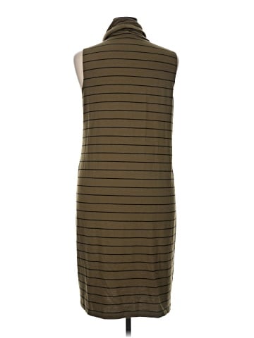 Old Navy Casual Dress (view 2)