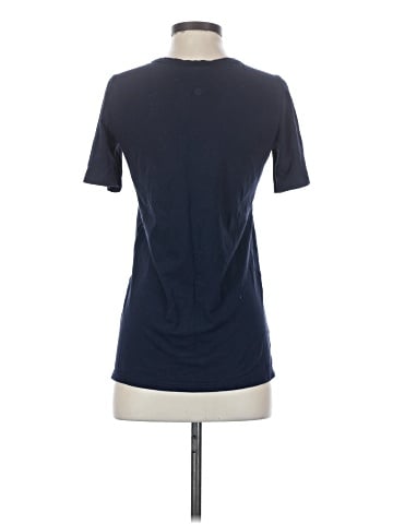 Lululemon Athletica Short Sleeve T-Shirt (view 2)