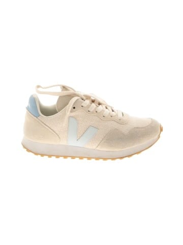 VEJA Sneakers (view 1)