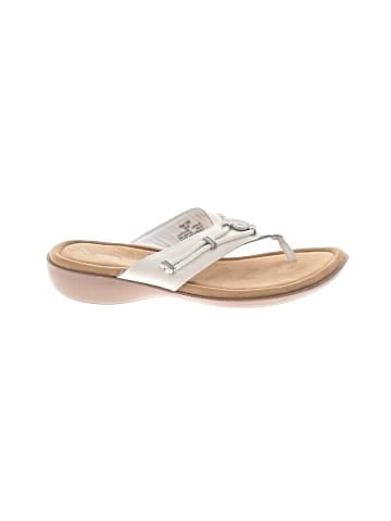 Minnetonka Flip Flops (view 1)