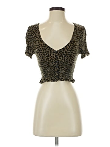 Urban Outfitters Short Sleeve T-Shirt (view 1)