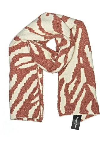 Marcus Adler Scarf (view 1)
