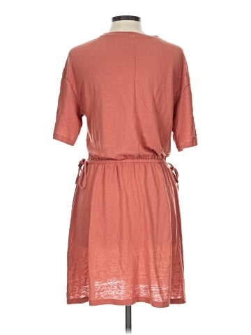 Old Navy Casual Dress (view 2)