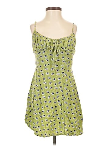Urban Outfitters Casual Dress (view 1)