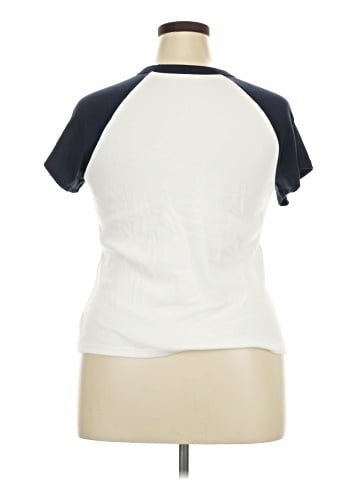 Old Navy Short Sleeve T-Shirt (view 2)