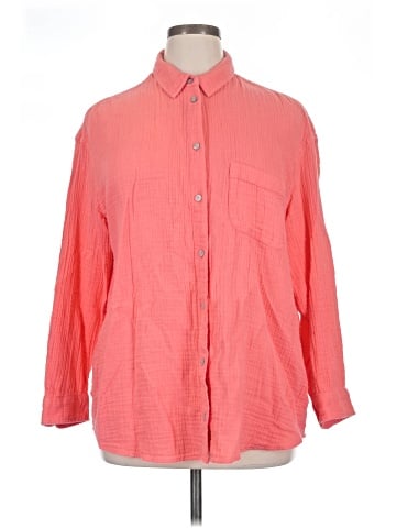 Time and Tru 3/4 Sleeve Button-Down Shirt (view 1)
