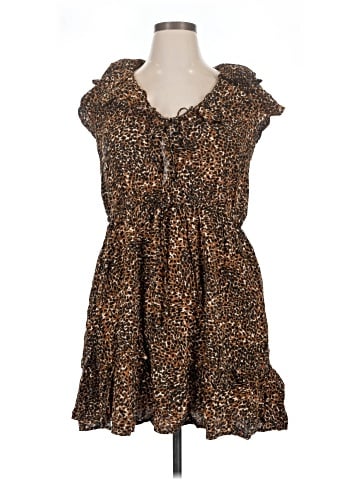 Old Navy Casual Dress (view 1)