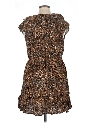 Old Navy Casual Dress (view 2)