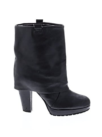 Gap Boots (view 1)