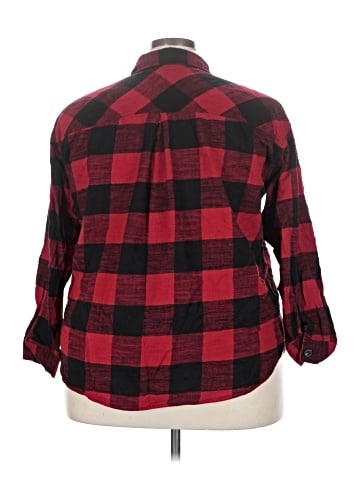Maurices Long Sleeve Button-Down Shirt (view 2)