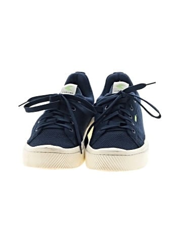 Cariuma Sneakers (view 2)