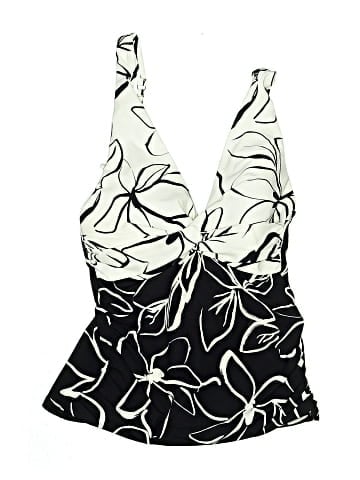 La Blanca Swimsuit Top (view 1)