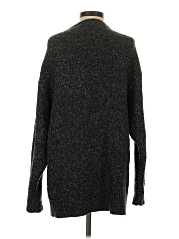 Uniqlo Pullover Sweater (view 2)