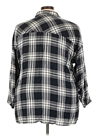 Workshop Republic Clothing 3/4 Sleeve Button-Down Shirt (view 2)