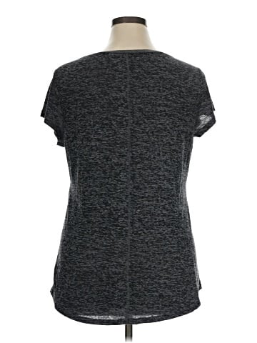 Old Navy Active T-Shirt (view 2)