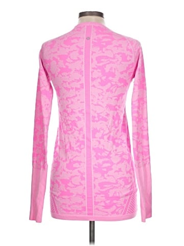 Lululemon Athletica Long Sleeve T-Shirt (view 2)