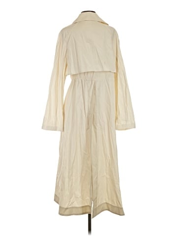 Banana Republic Trenchcoat (view 2)