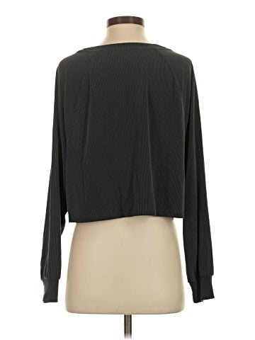 Victoria's Secret 3/4 Sleeve T-Shirt (view 2)
