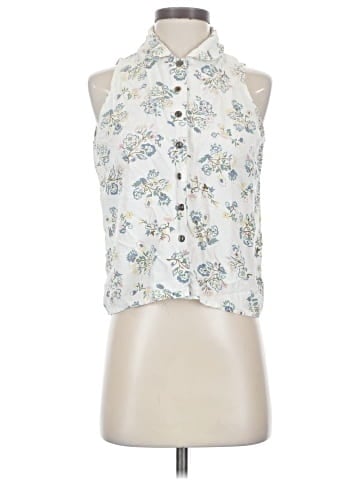 Esprit Sleeveless Button-Down Shirt (view 1)