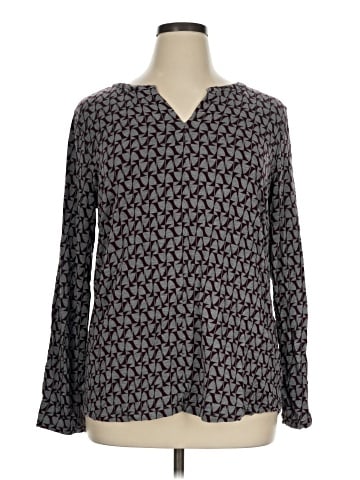 Liz Claiborne Long Sleeve T-Shirt (view 1)