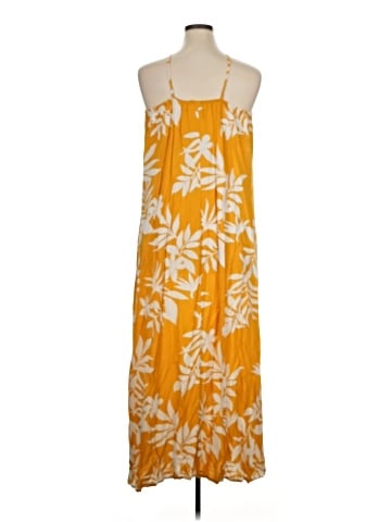 Old Navy Casual Dress (view 2)