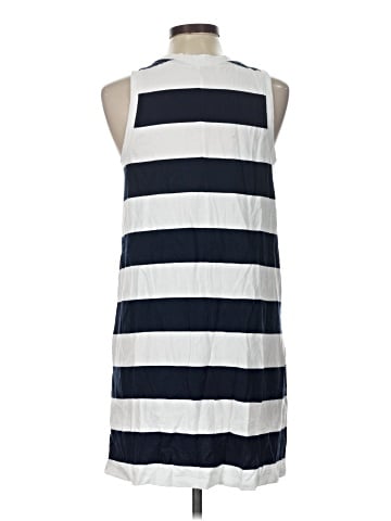 Old Navy Casual Dress (view 2)
