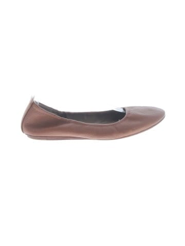 Mercedes Castillo Flats (view 1)