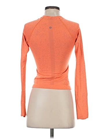 Lululemon Athletica Long Sleeve T-Shirt (view 2)