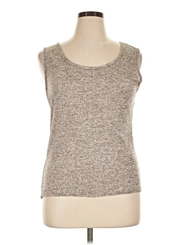 CW Classics Sleeveless T-Shirt (view 1)