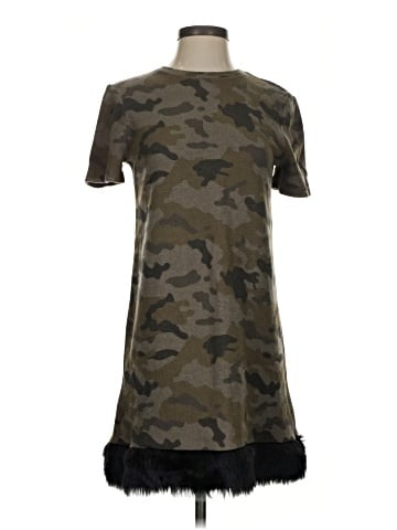 Trafaluc by Zara Casual Dress (view 1)